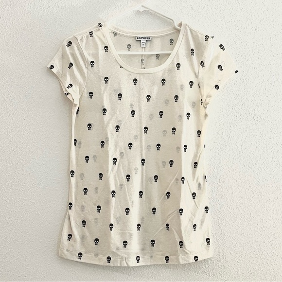 Express Skull With Bowtie Mini Print Graphic Tee Shirt Size Small - Picture 3 of 5